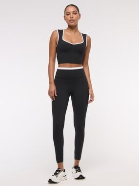 NWOT YPB Studio Flex 7/8 Short Length Legging Size XS